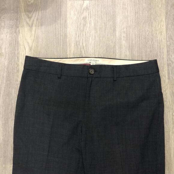 Banana Republic Size 14 Pant Women's Straight Leg‎ Women's The Logan Fit - Picture 3 of 4